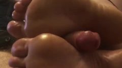 Oiled Up Soft Thick Soles Teasing Penis Between Arches