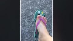 @tici Feet Ig Tici Feet Tici Feet Dangling Havaianas Slender With Oil Preview